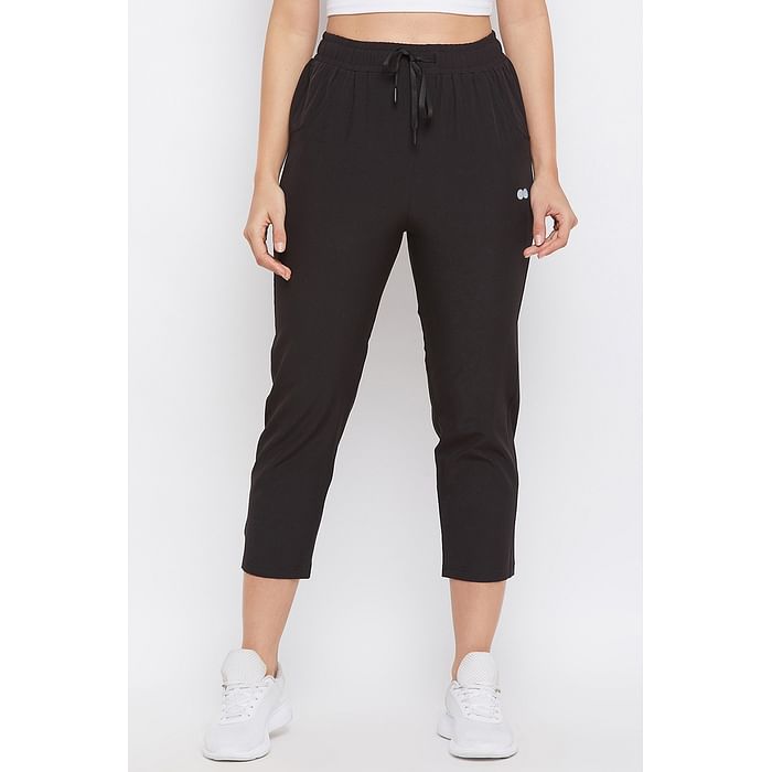 

Clovia Comfort Fit Active Capri Pants in Black - AB0052P13