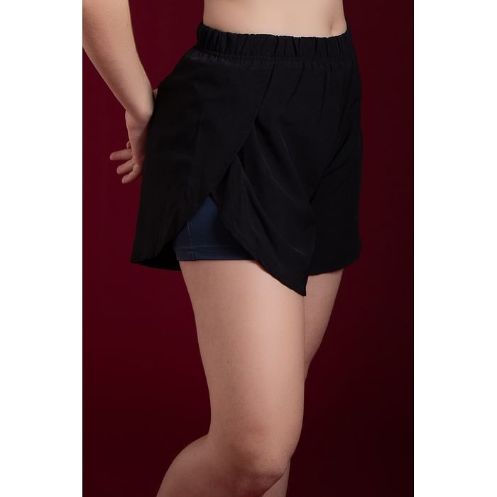 

Clovia Comfort Fit Active Dolphin Shorts in Black - AB0061P13