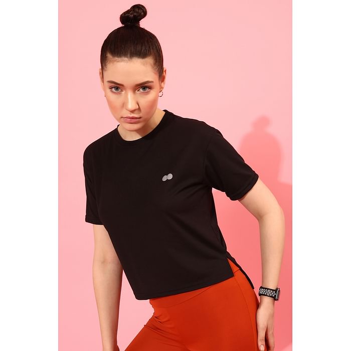 

Clovia Boxy Fit Active T-shirt in Black - AT0190P13