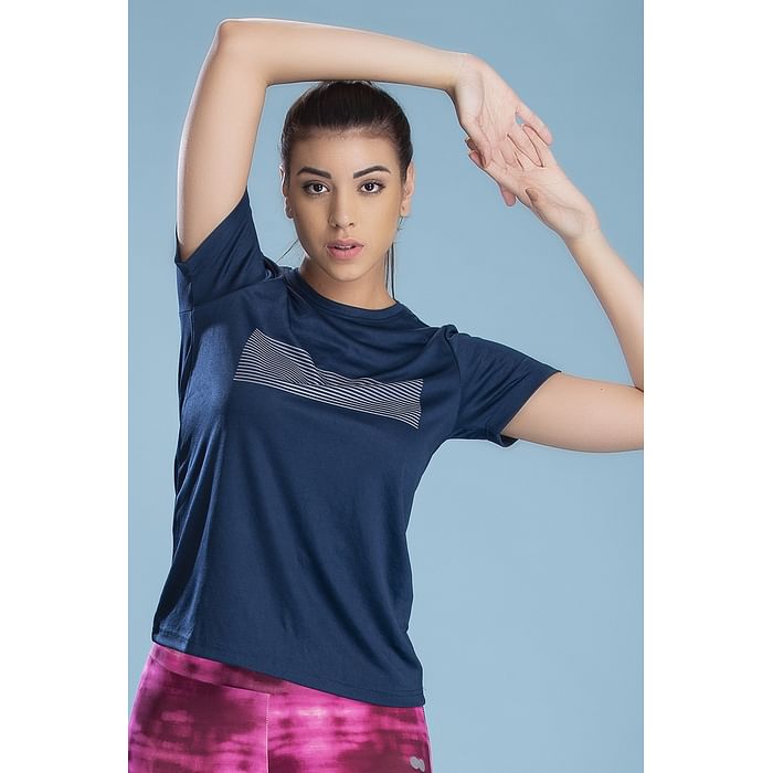 

Clovia Comfort Fit Reflector Stripes Active T-shirt in Teal Blue - AT0112P36