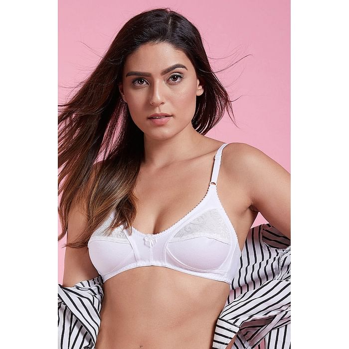 

Clovia Full Cup Lacy Bra in White - Cotton Rich - BR0705P18