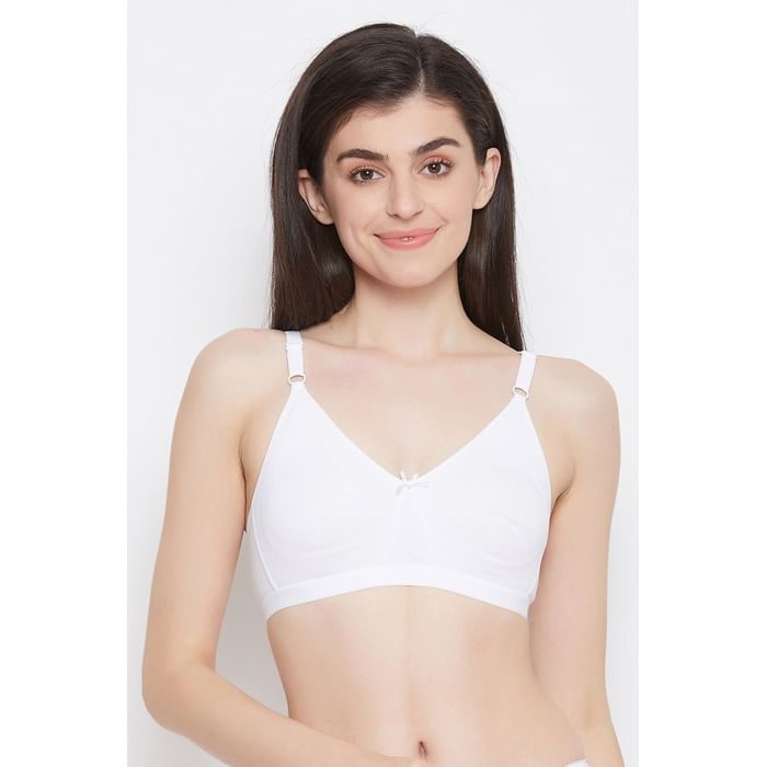 

Clovia Non-Wired Double Layered Full Cup Bra with Detachable Straps in White - Cotton - BR0843R18