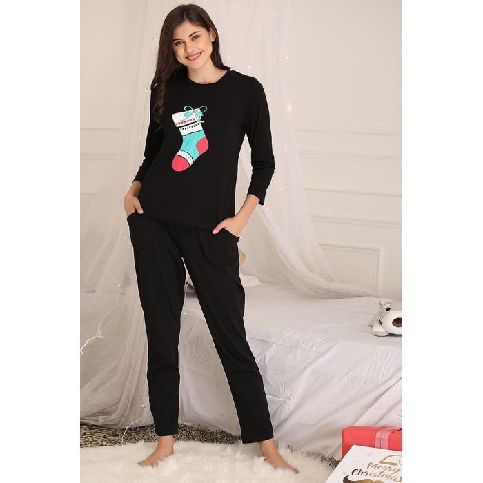 

Clovia Cotton Printed Top & Pyjama Set - LS0380P13, Black