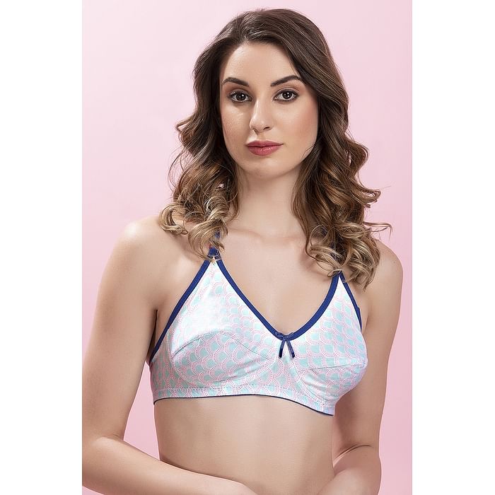 

Clovia Non-Wired Non-Padded Printed Bra with Racerback In Green - Cotton - BR1159P11, Light green