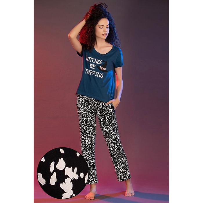 

Clovia Cotton Rich Printed Top & Pyjama Set - LSC131P08, Navy