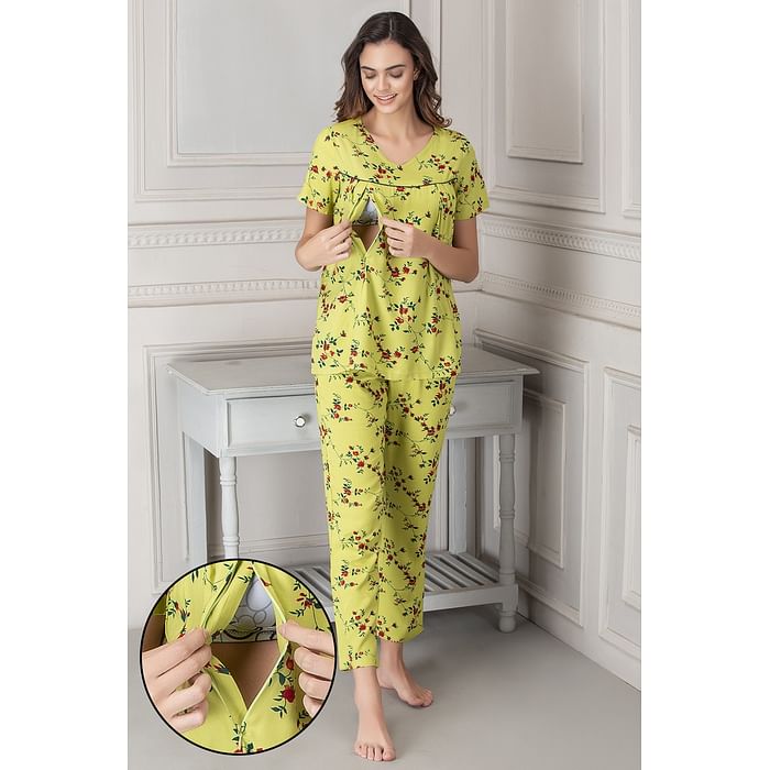 

Clovia Feeding Pretty Florals Top & Pyjama in Light Green - 100% Cotton - LS0349R11