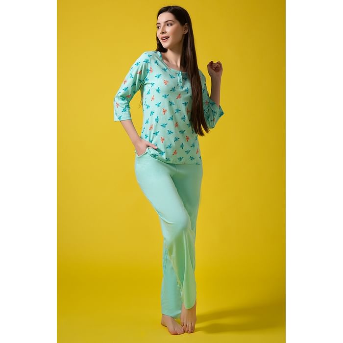 

Clovia Fly Print Top & Solid Pyjama Set in Sky Blue - 100% Cotton - LS0644P03, Light blue