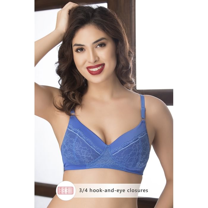 

Clovia Lace Lightly Padded Non-Wired Bridal Bra - BR1860P08, Navy