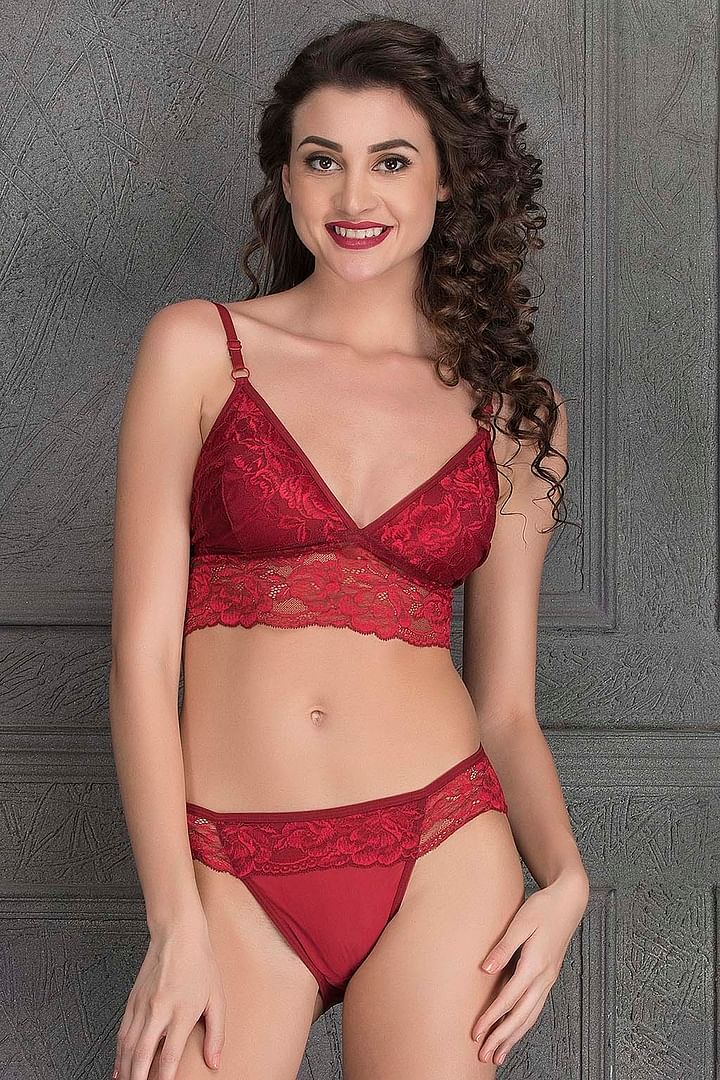 Buy Non-Padded Non-Wired Demi Cup Plunge Bra & Low Waist Bikini Panty in  Dusty Pink - Lace Online India, Best Prices, COD - Clovia - BP1477Q22