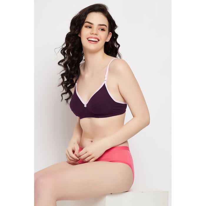 

Clovia Lightly Padded Non-Wired Full Cup Multiway T-shirt Bra in Purple - Cotton Rich - BR1722A15