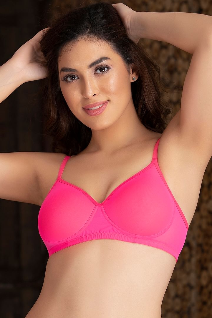 Buy Lightly Padded Non-Wired Full Cup T-Shirt Bra in Hot Pink Online India,  Best Prices, COD - Clovia - BR1480A14