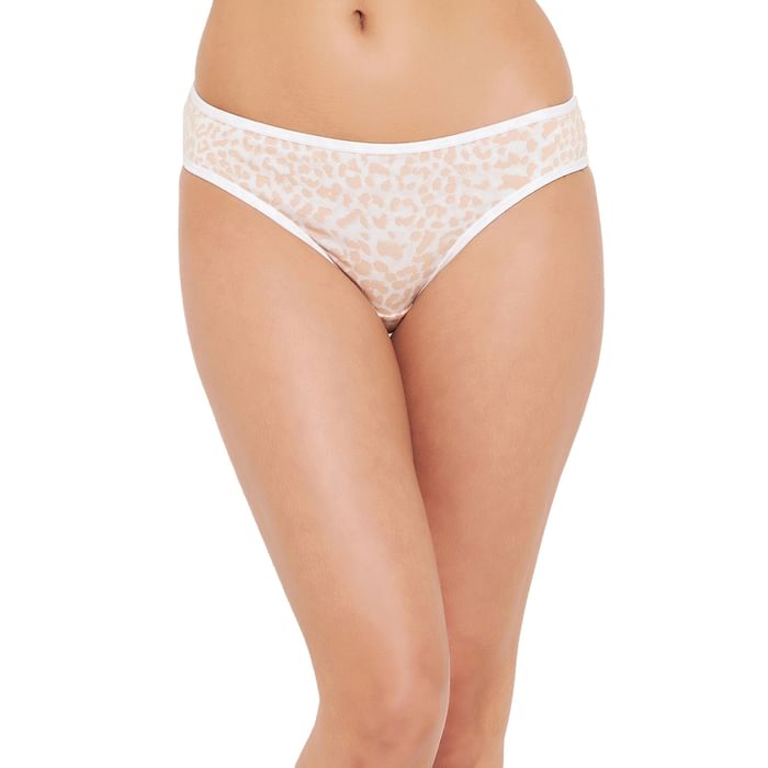 

Clovia Low Waist Animal Print Bikini Panty in White - Cotton - PN3380I18