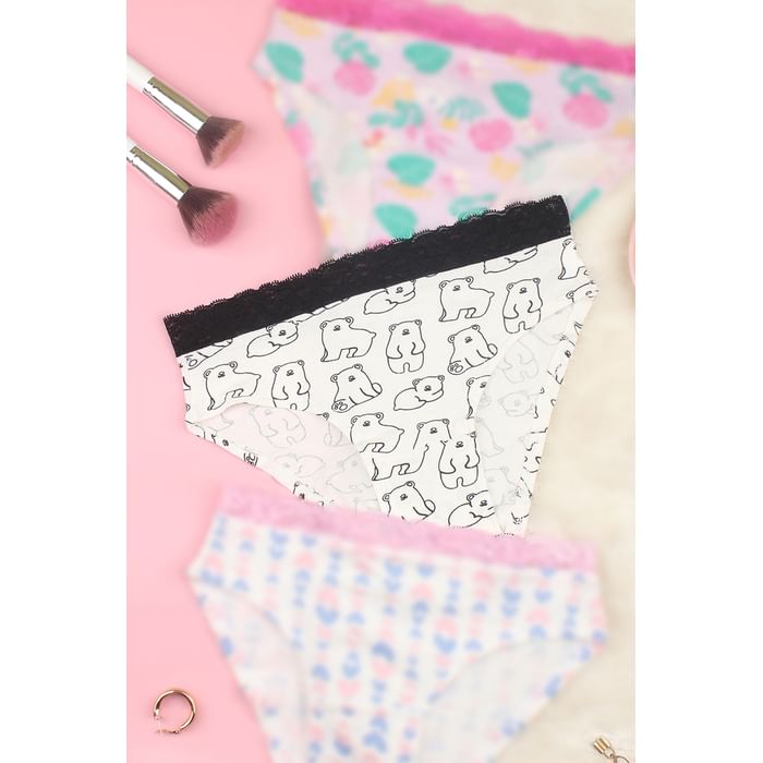 

Clovia Low Waist Bear Print Bikini Panty in White with Lace Waist - Cotton - PN3512P18