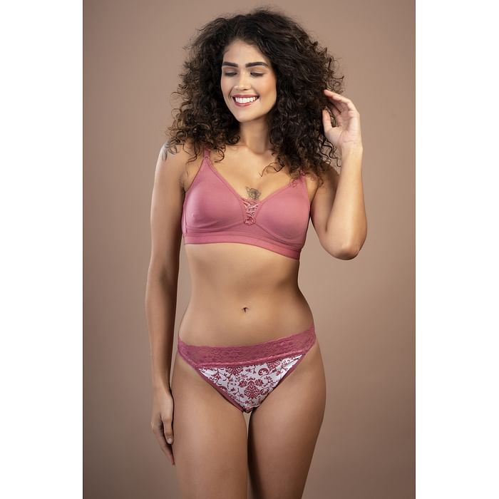 

Clovia Low Waist Floral Print Bikini Panty in White with Lace Waist - PN3483B18