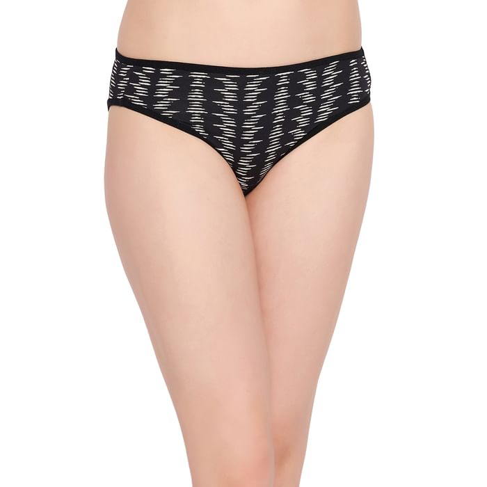 

Clovia Low Waist Printed Bikini Panty in Black - Cotton - PN3465W13