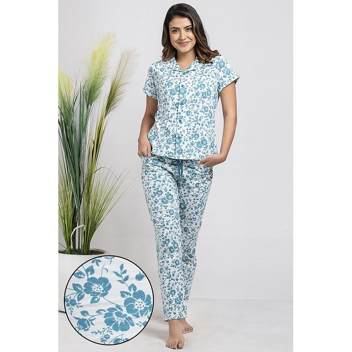 

Clovia Pretty Florals Button Down Shirt & Pyjama in Blue - Cotton - LS0025D03