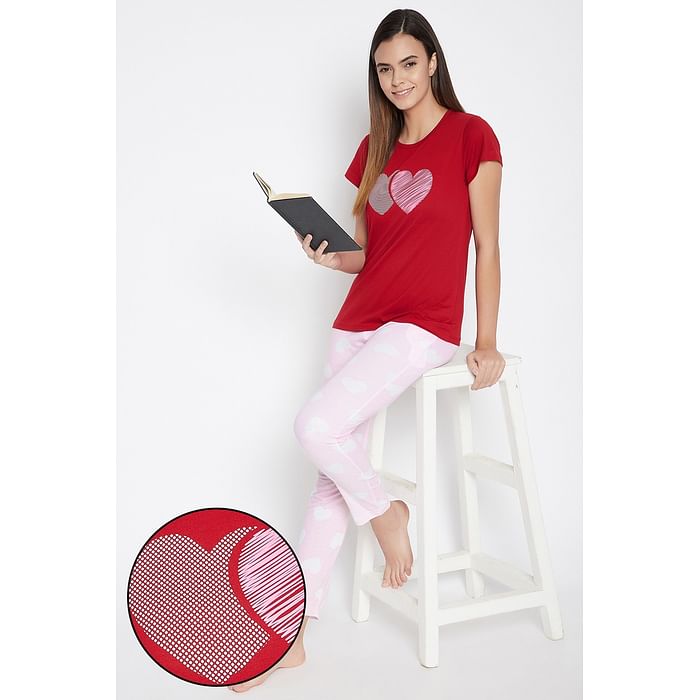 

Clovia Heart Print Red Sleep T-shirt & Baby Pink Pyjama - 100% Cotton - LS0193P04