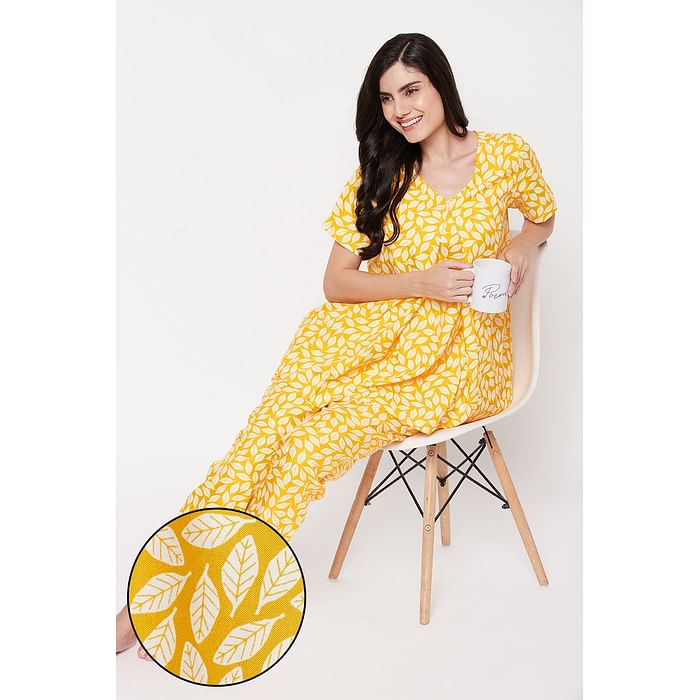 

Clovia Leaf Print Top & Pyjama Set in Yellow - Rayon - LS0263P02, Light yellow