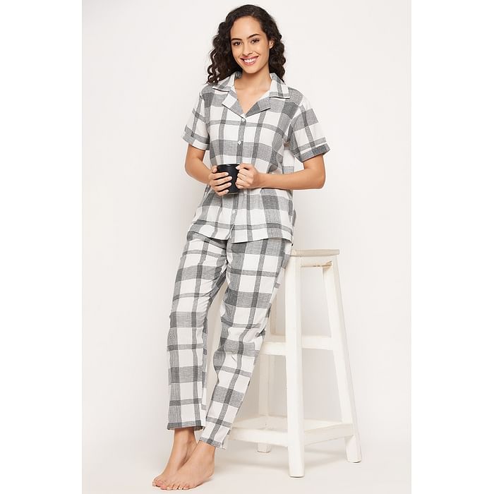 

Clovia Classic Checks Button Down Shirt & Pyjama Set in White - 100% Cotton - LS0385J18