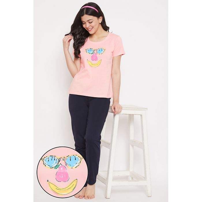 

Clovia Graphic Print Top & Pyjama in Peach Pink & Black - Cotton Rich - LS0413A34, Teal