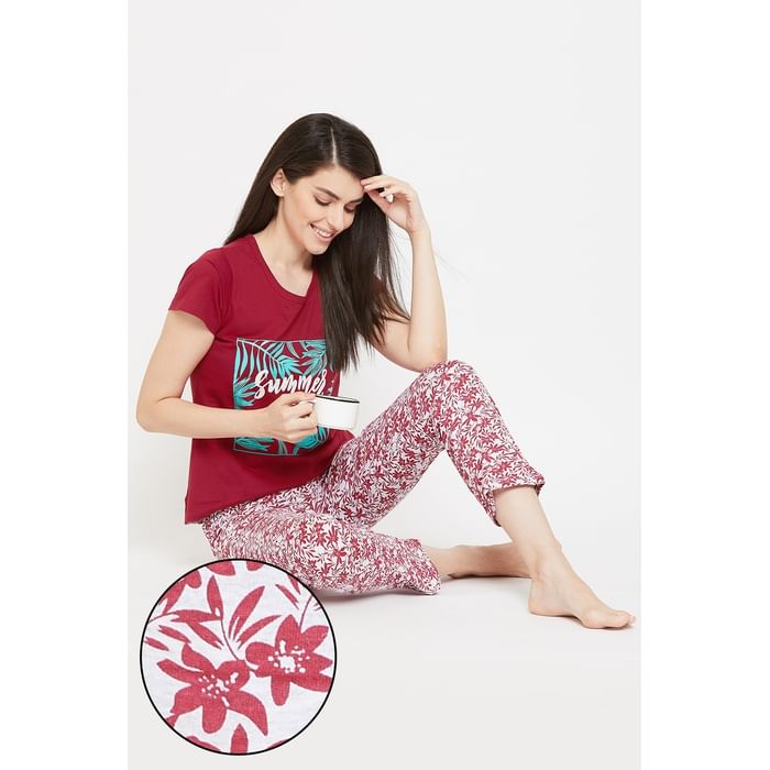 

Clovia Floral Frenzy Top & Pyjama Set in Maroon- 100% Cotton - LS0507P09