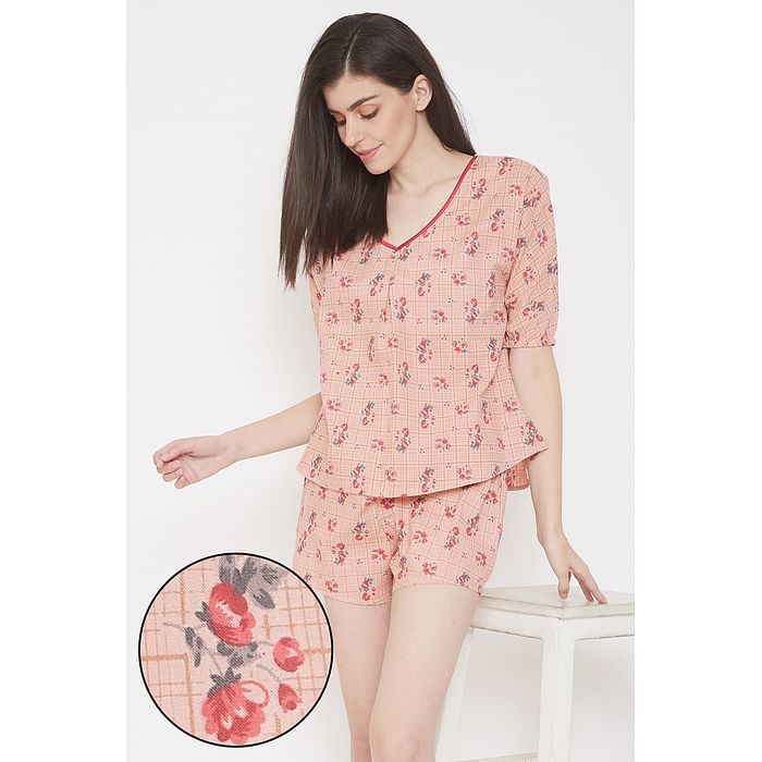 Clovia - Clovia Pretty Florals Top & Shorts in Light Pink – 100% Cotton – LS0515A22
