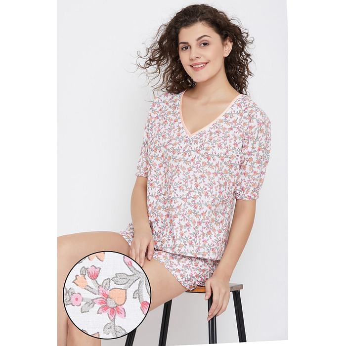 

Clovia Pretty Florals Top & Shorts in White - 100% Cotton - LS0515P18