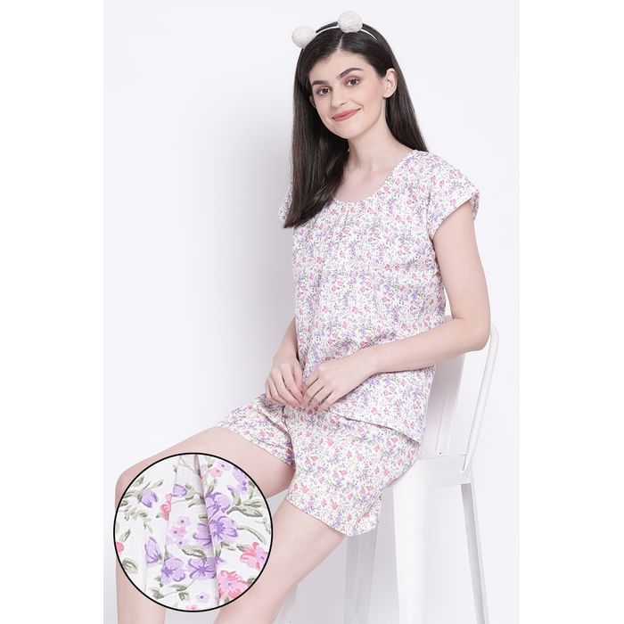 

Clovia Pretty Florals Top & Shorts Set in Lilac- 100%Cotton - LS0533P12, Lavender