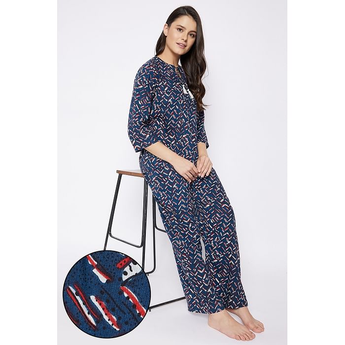 

Clovia Print Me Pretty Top & Pyjama Set in Navy - Rayon - LS0535E08