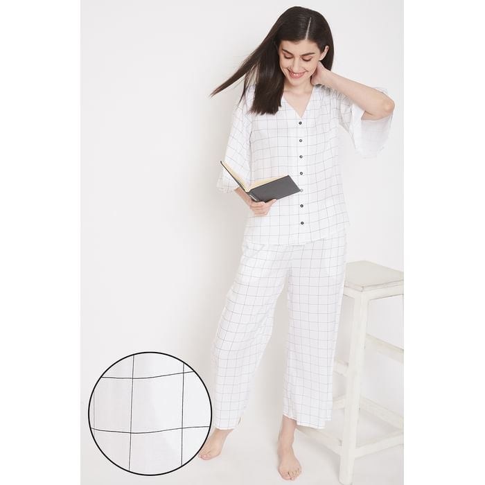 

Clovia Classic Checks Top & Pyjama in White - Rayon - LS0538P18