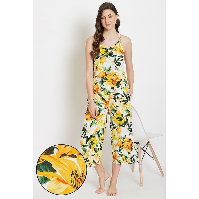 

Clovia Pretty Florals Cami Top & Culottes in White - Crepe - LS0573P18