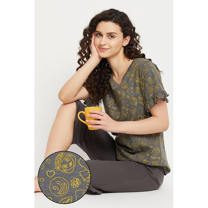 

Clovia Doodle Print Top & Chic Basic Capri Set in Dark Grey - 100% Cotton - LS0660P05