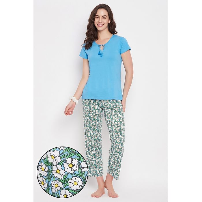 

Clovia Chic Basic Top & Pretty Florals Pyjama Set in Blue - 100% Cotton - LS5209P03