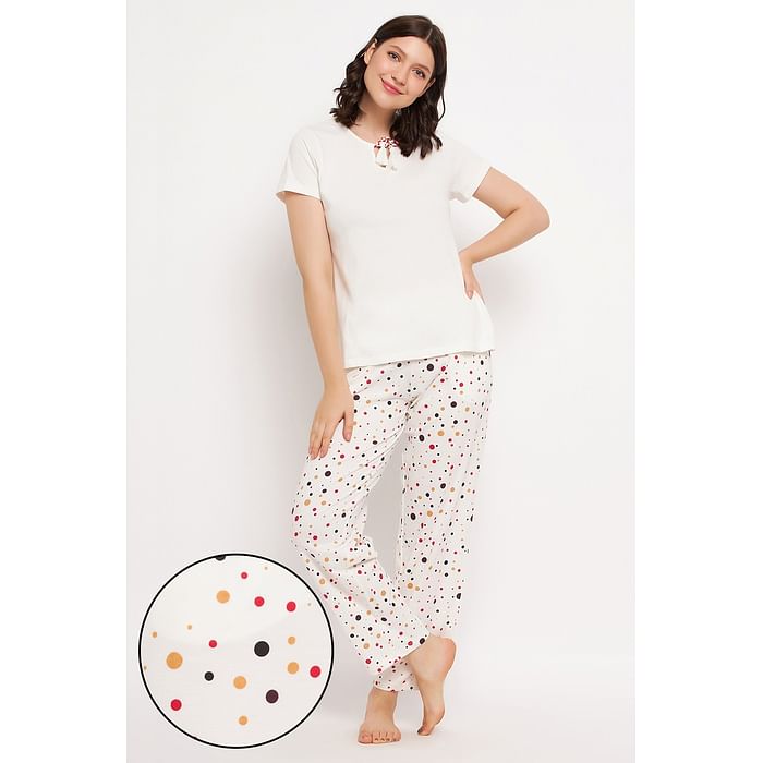 

Clovia Chic Basic Top & Print Me Pretty Pyjama Set in White - 100% Cotton - LS5209P18