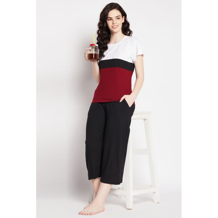 

Clovia Colourblocked T-shirt in Maroon & Chic Basic Flared Capri in Black - 100% Cotton - LSC027P99, Assorted