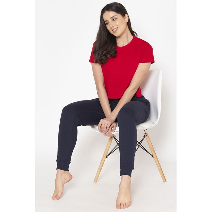 

Clovia Chic Basic Cropped Sleep Tee in & Cuffed Joggers Set in Red & Navy - LSC151P04