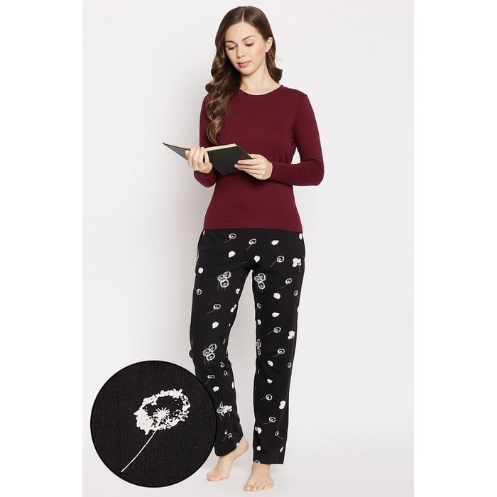 

Clovia Chic Basic Sleep Top in Maroon & Pretty Florals Pyjama in Black - Cotton - LSC152P09