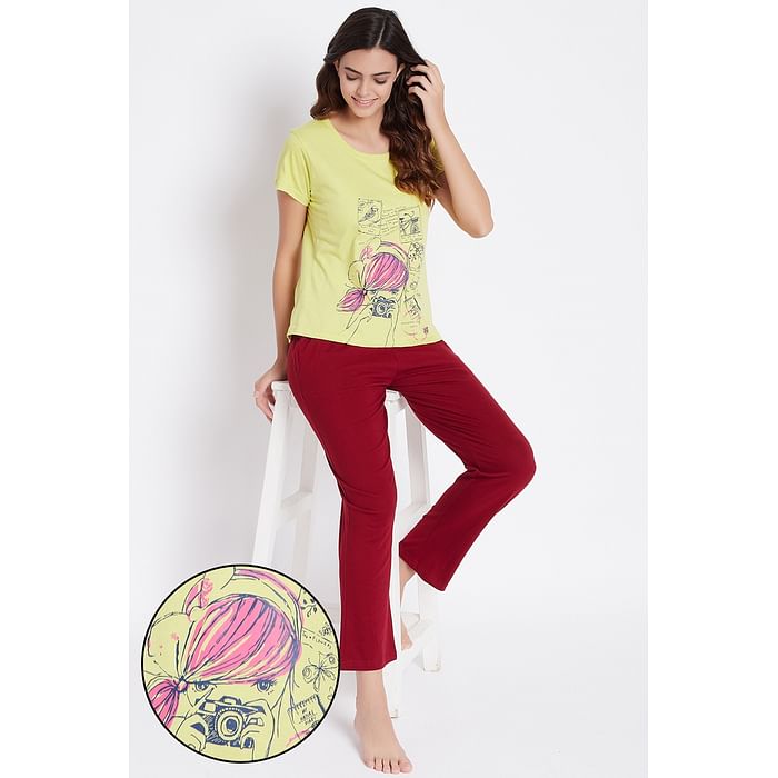 

Clovia Sage Green Graphic Print Top & Maroon Solid Pyjama Set - Cotton - LSC173P09