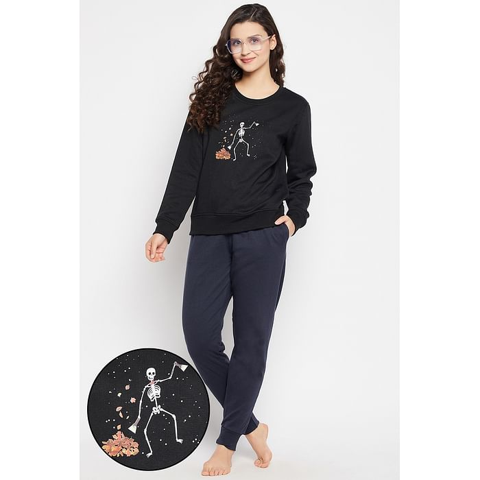 

Clovia Graphic Print Sweatshirt in Black & Chic Basic Joggers in Navy - LSC201P08