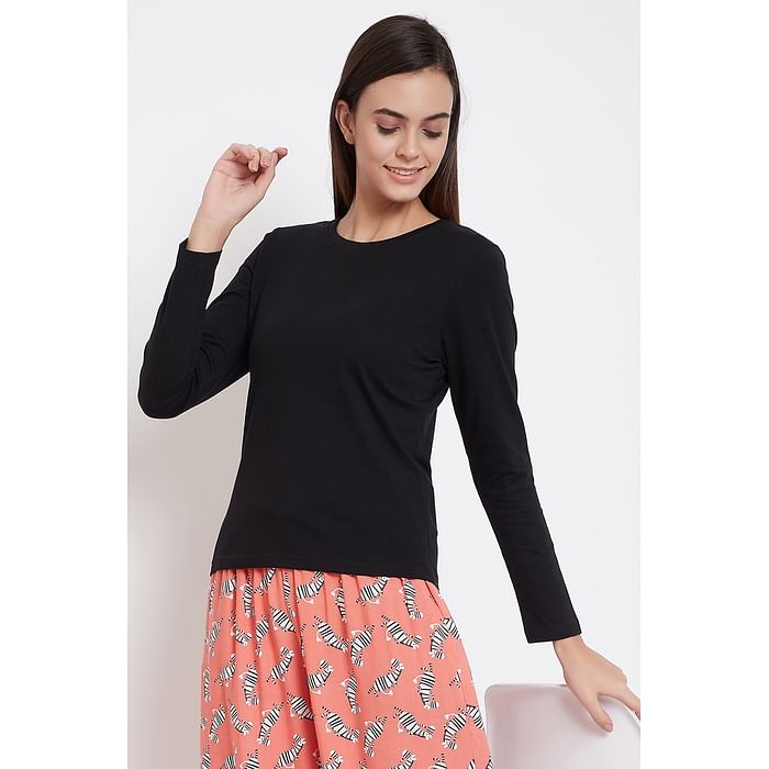 

Clovia Chic Basic Sleep Top in Black - Cotton - LT0152P13