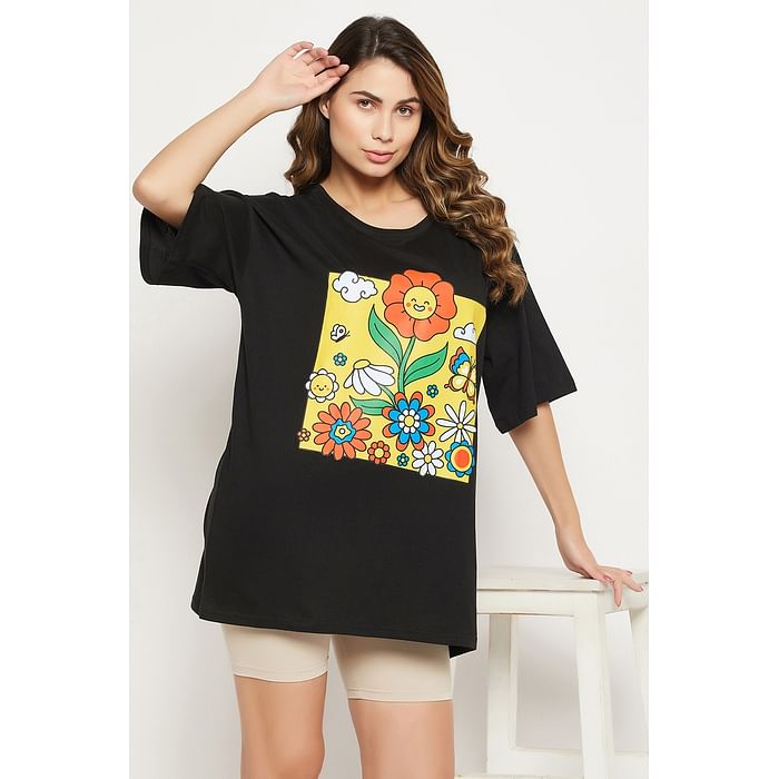 

Clovia Graphic Print Oversized T-shirt in Black - 100% Cotton - LT0166E13