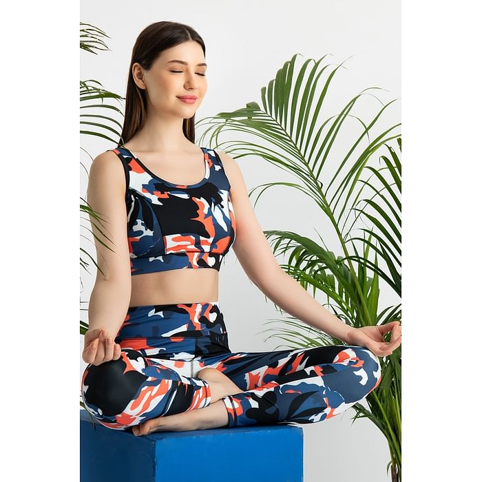

Clovia Medium Impact Padded Camouflage Print Sports Bra & Mid-Rise Tights in Blue with Side Pockets - ASC042B08, Navy