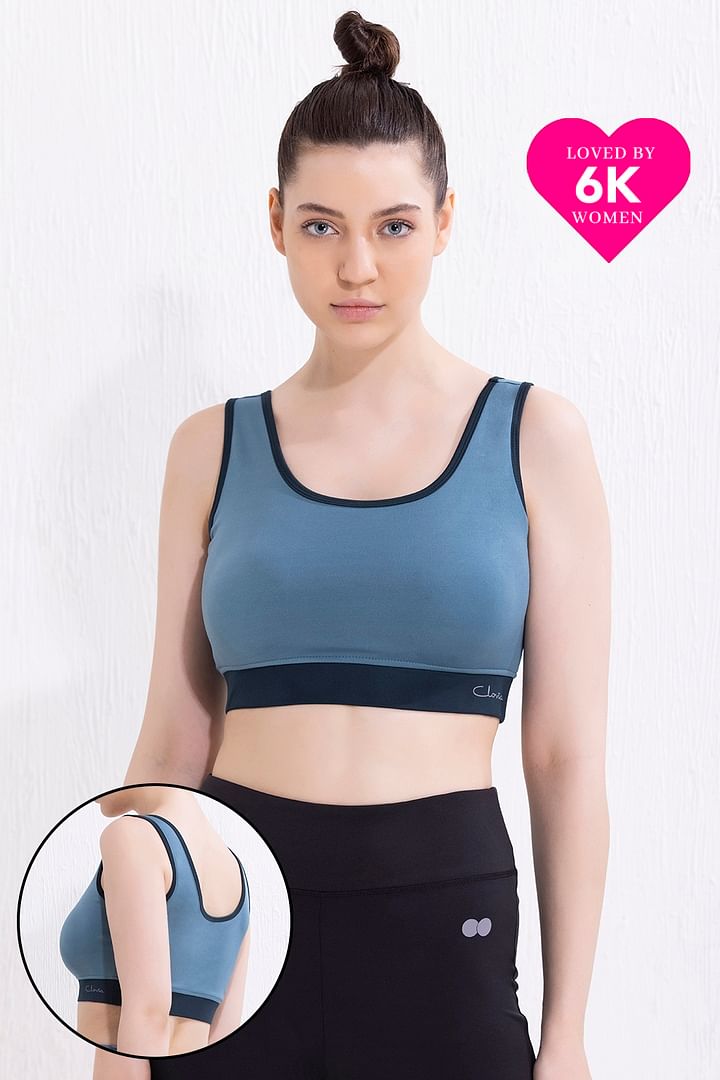 Buy Clovia Snug Fit Active Mid-Rise Ankle-Length Tights & Padded Non Wired  Sports Bra - Blue online