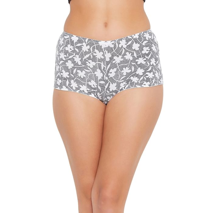 

Clovia Mid Waist Floral Print Boyshorts in Black - PN3499A13