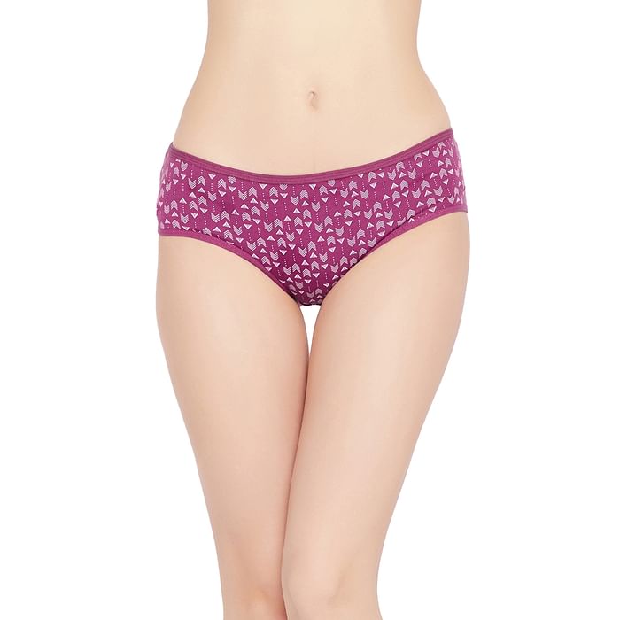 

Clovia Mid Waist Geometric Print Hipster Panty in Purple - Cotton - PN3464T15