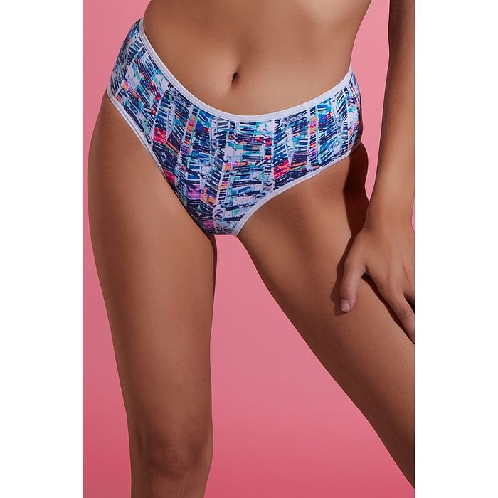 

Clovia Mid Waist Printed Hipster Panty in Multicolour - PN3404B19