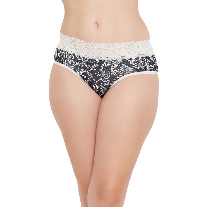 

Clovia Mid Waist Snakeskin Print Hipster Panty in Black with Lace Waist - Cotton - PN3278C13