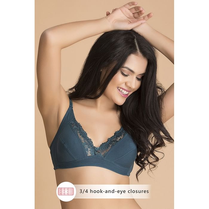 

Clovia Non-Padded Non-Wired Full Coverage Bra in Dark Green - Lace & Cotton - BR2027P17