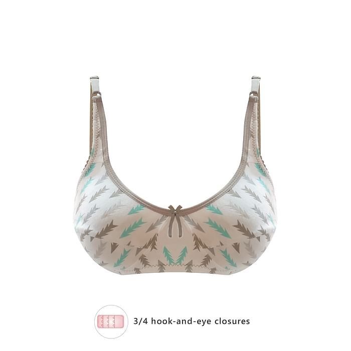 

Clovia Non-Padded Non-Wired Full Cup Christmas Tree Print Bra in White - BR1797G18