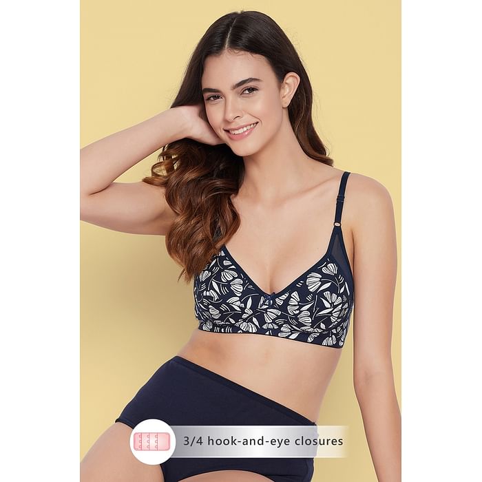 

Clovia Non-Padded Non-Wired Full Cup Floral Print Bra in Navy with Powernet Panels - Cotton - BR1780A08